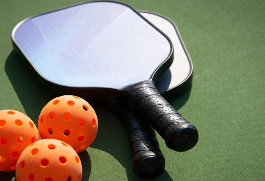 7 Best Pickleball Paddles Guide For Every Player Today